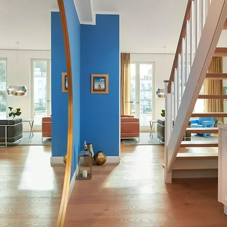 بيت للعطل Cosy With Balcony