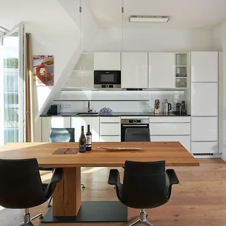 Cosy With Balcony Holiday home *